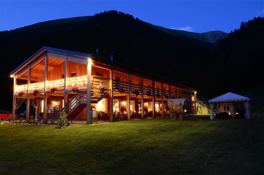 La Tresenda Hotel And Mountain Farm Ливиньо Экстерьер фото